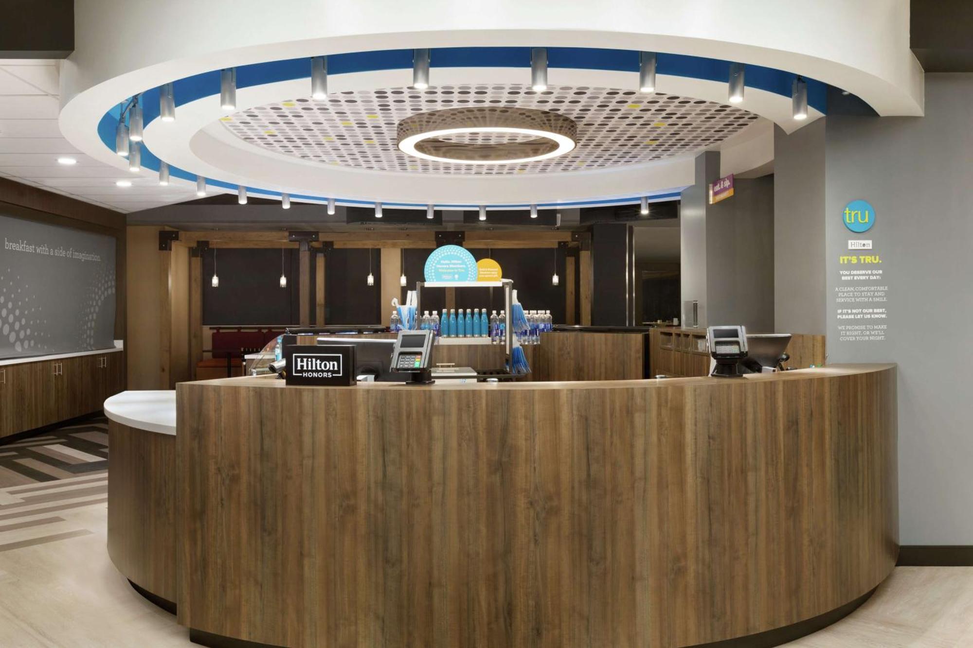 Tru By Hilton St. Charles St. Louis Hotel Saint Charles Exterior photo